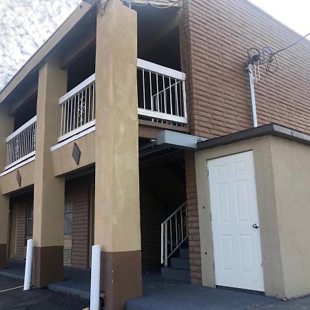 Airport Inn And Suites Tulsa Exterior foto